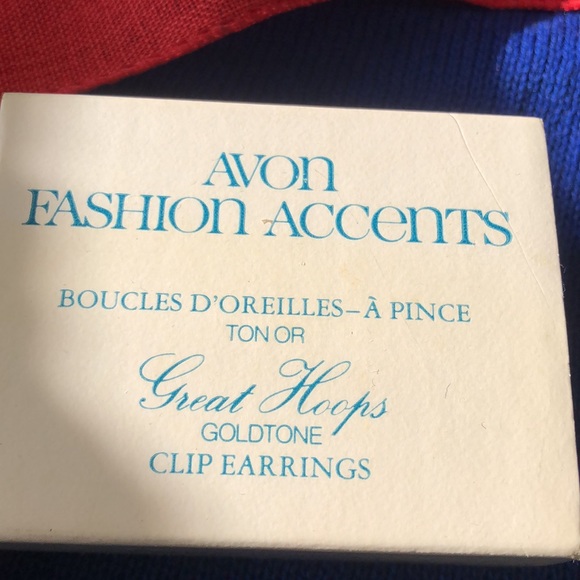 NWT vintage Avon clip Great Hoops earrings gold tone - Picture 7 of 9
